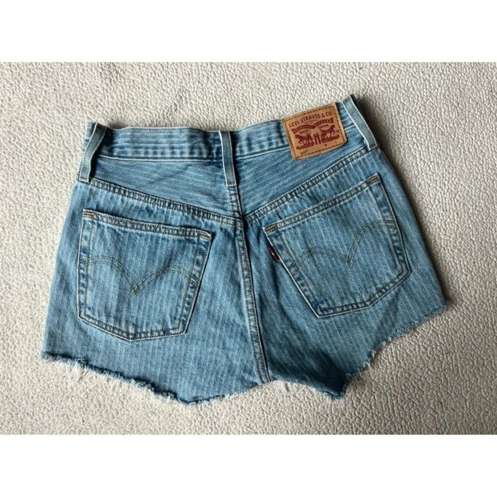 Levi’s 501 Striped Blue Denim Cut Off Shorts Womens 25